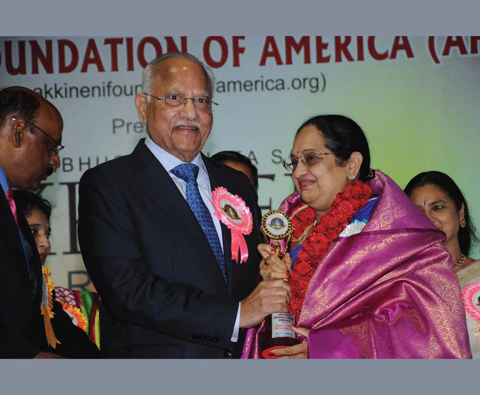 Visista Vyapara Ratna-DrAkkineni International Award by Akkineni Foundation of America